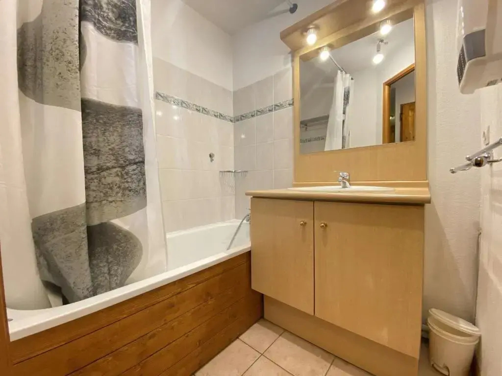 Appartement Praz-sur-Arly, 2 pièces, 6 personnes - FR-1-603-10