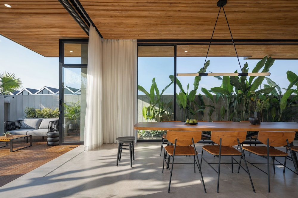 OASI House Canggu Managed by Nagisa Bali