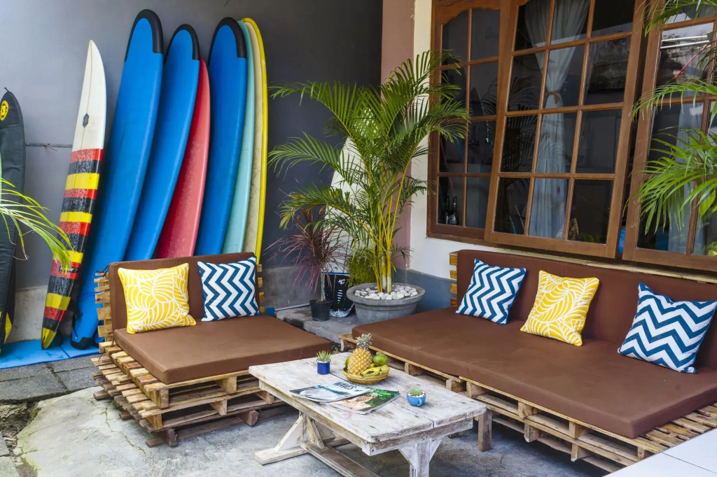 Surfers House