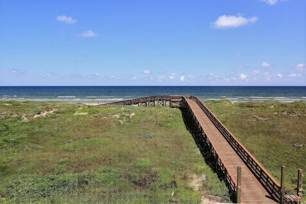 Gulfwaters Beachfront Resort 101/102 - 12 Br Home