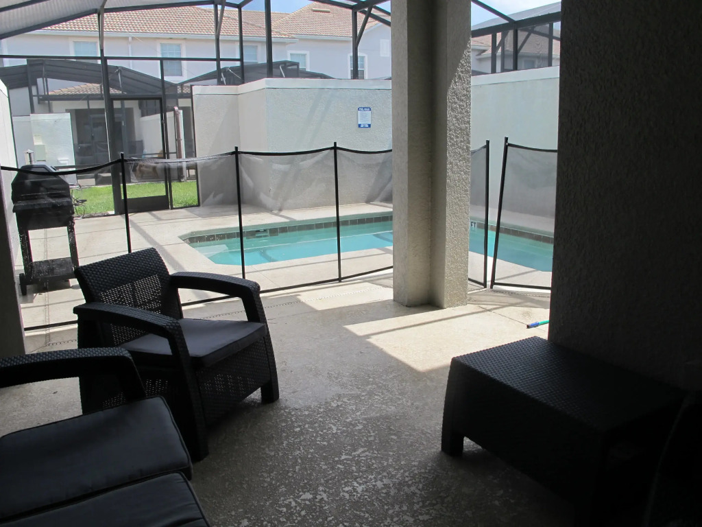 Storey Lake Pool Home Near Disney : BRL12, Kissimmee, US