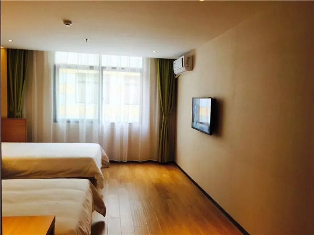 IU Hotel Shanghai Minhang Jiaotong University Dongchuan Road Subway Station Branch
