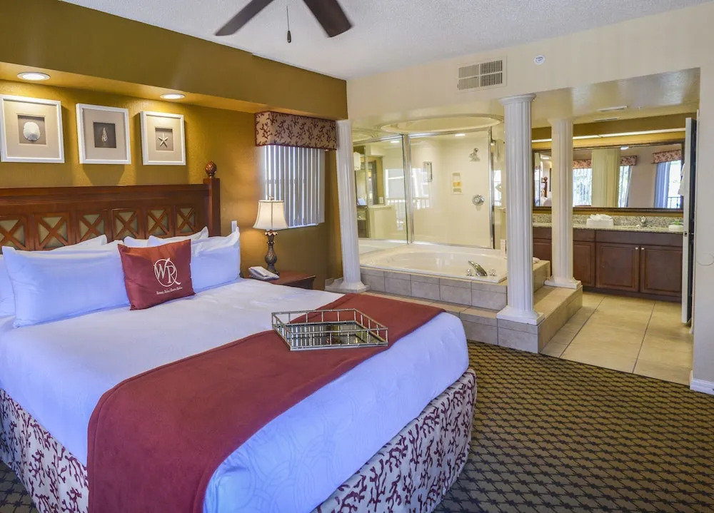 Beautiful Condo Near Universal Studios