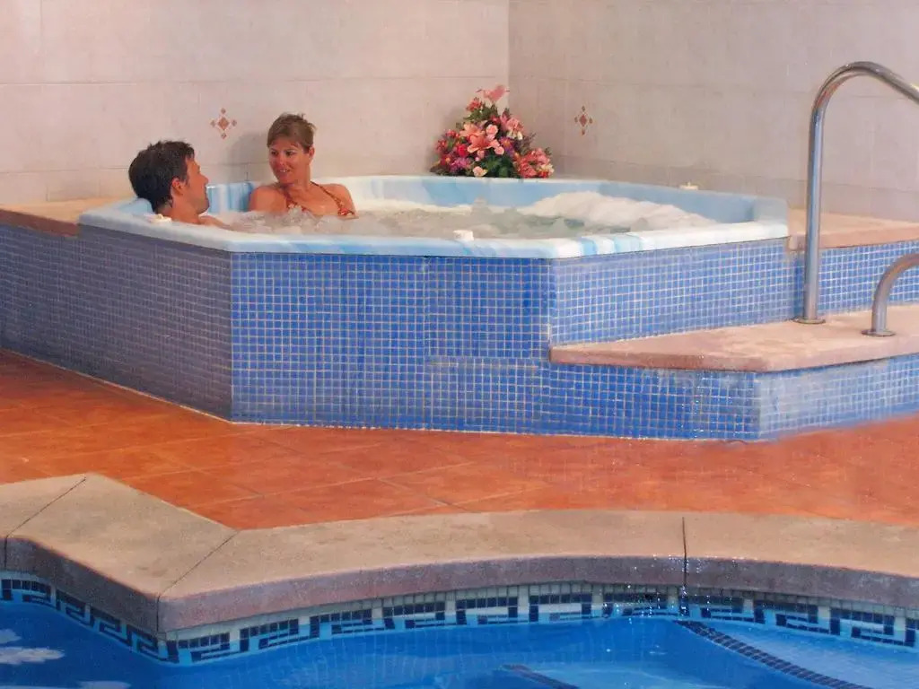 Apartamentos El Toro