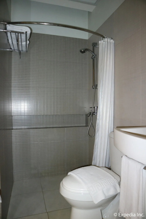 Magallanes Square Hotel Inc