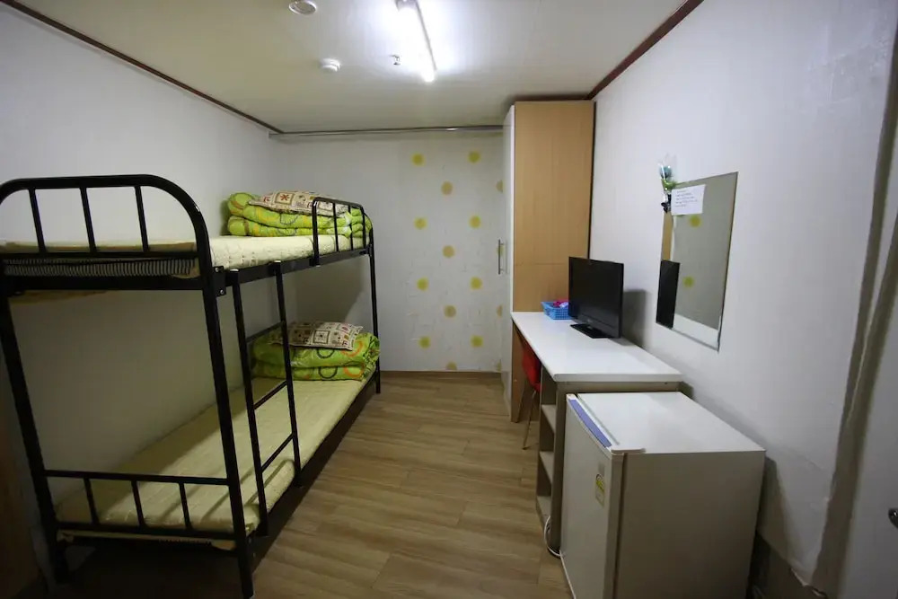 Dongdaemun wellbeing hostel