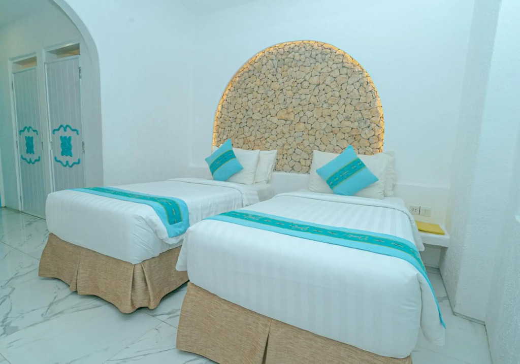 Loccal Collection Hotel Komodo