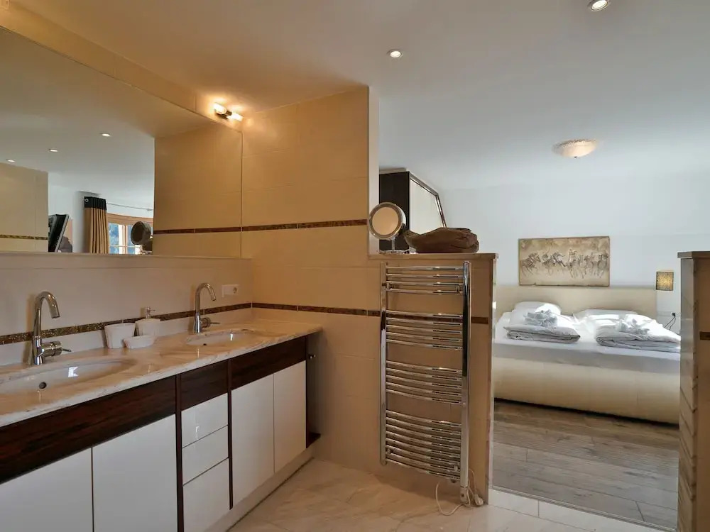Opulent Chalet in Mauterndorf With Whirlpool & Sauna