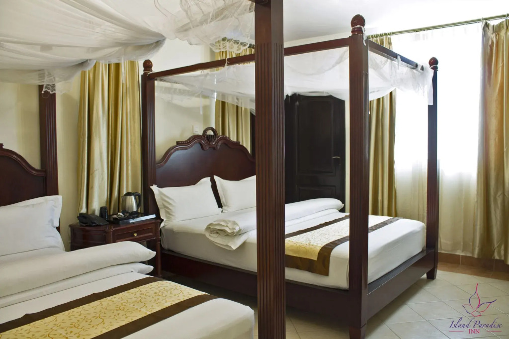 Island Paradise Inn