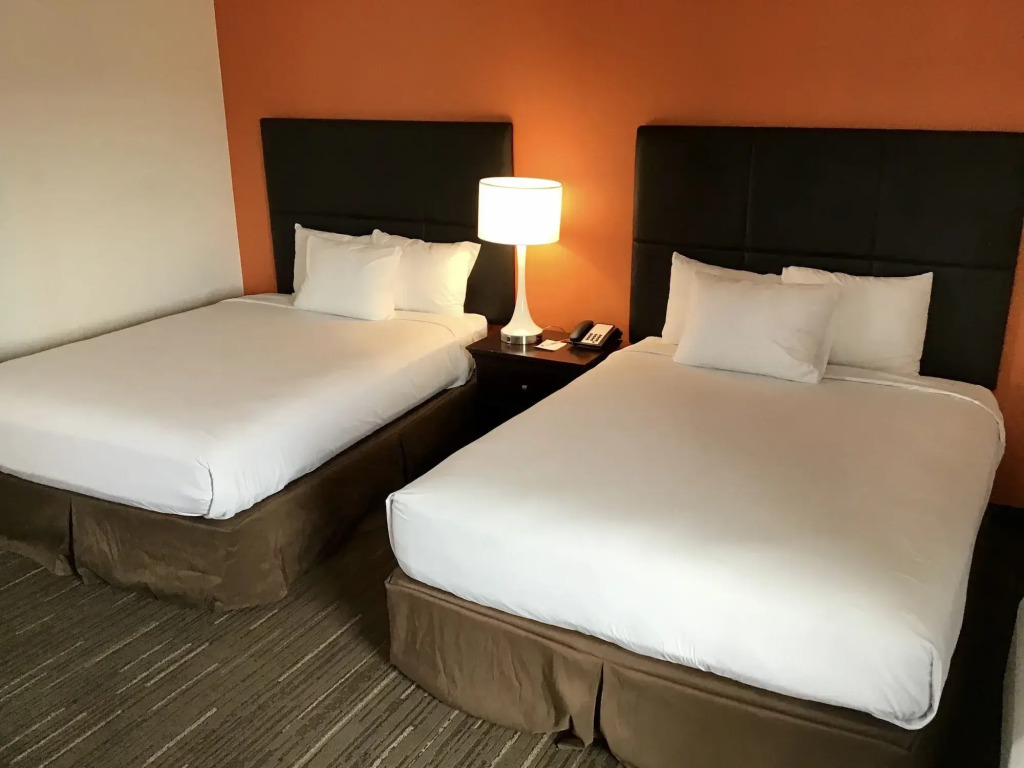 SilverStone Inn North Spokane