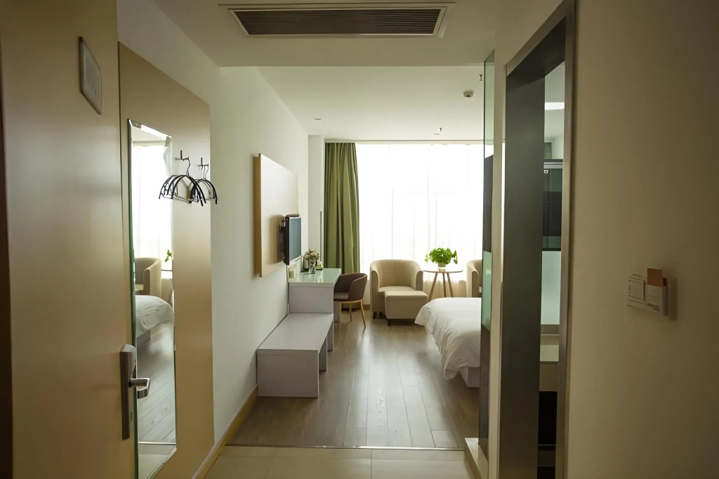 Motel 168 (Rudong Administrative Center)