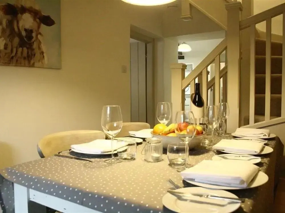 Claypot Cottage, Cirencester