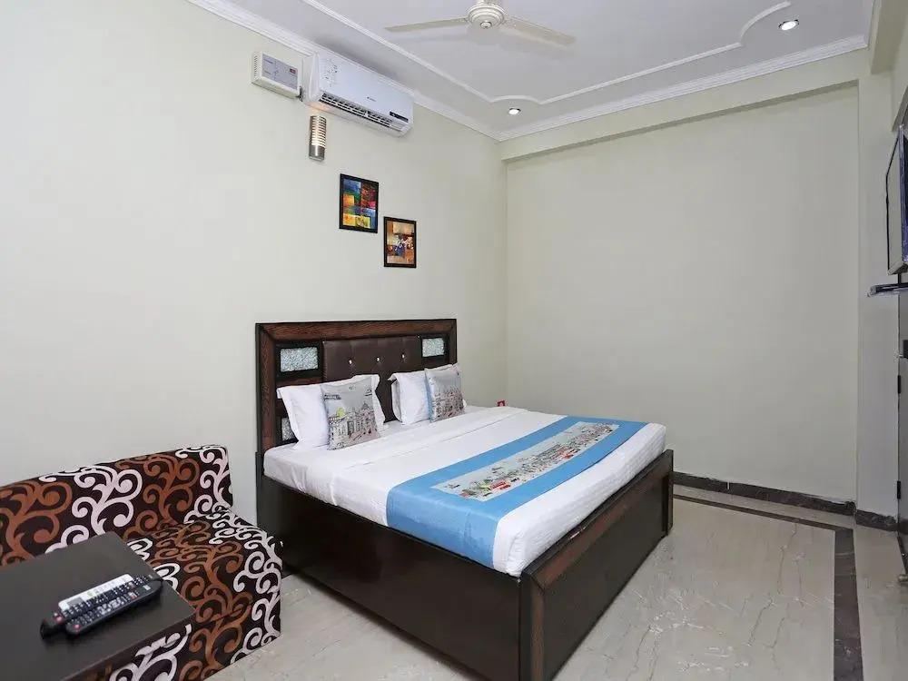 OYO 9274 Homey Stay Suites