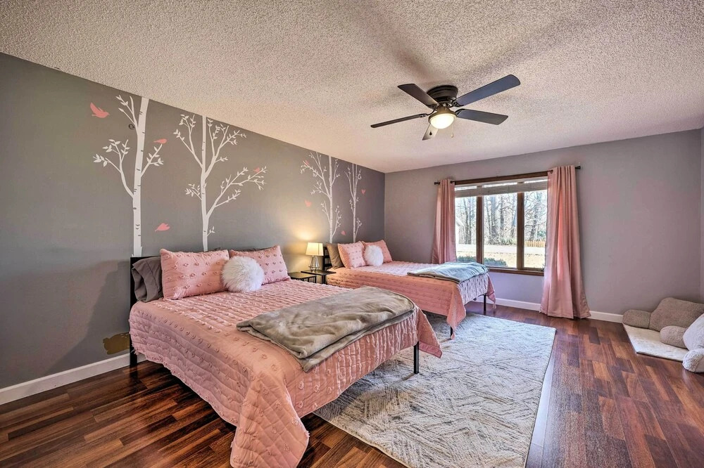 Spacious Bella Vista Home ~ 5 Mi to Lake!