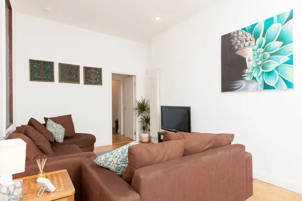 2 Bedroom Home In Great Location In Edinburgh