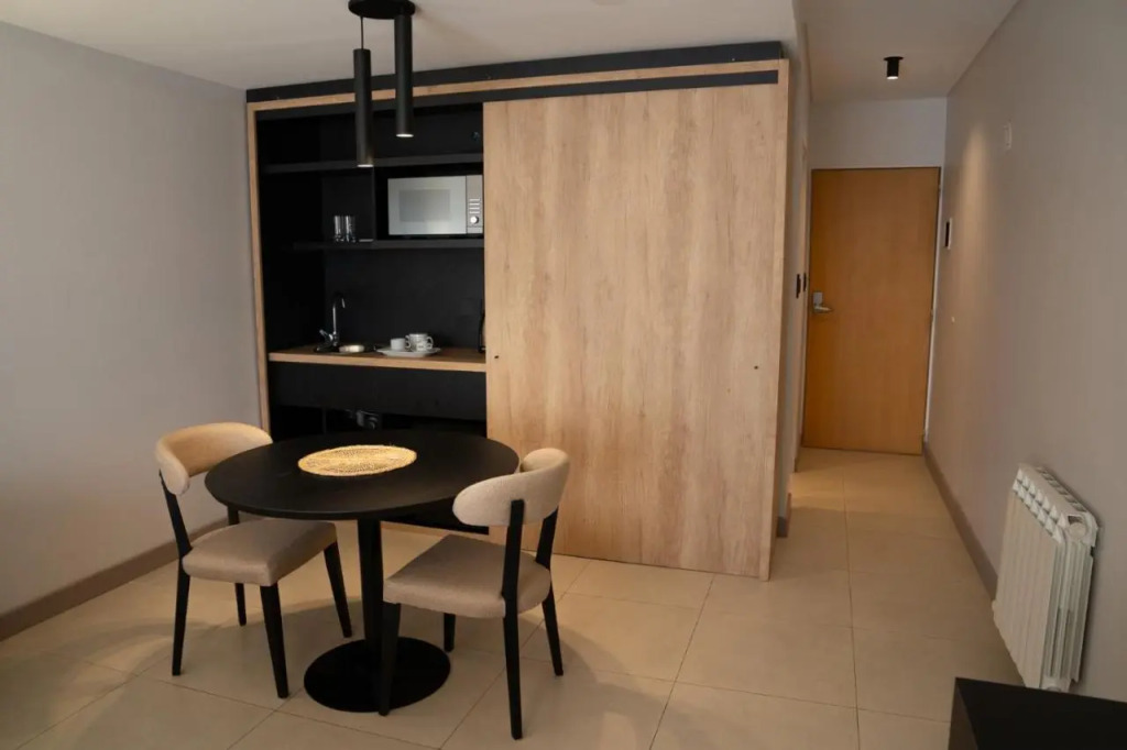 Urbana Suites