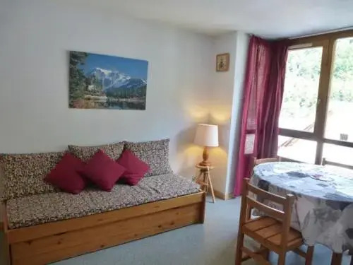 Apartment Studio cabine Avec Entree Independante Et Parking Couvert