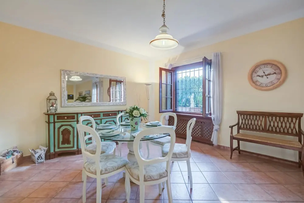 Villa Oasi With Private Pool