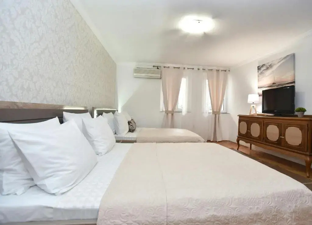 Palm square apartment 1