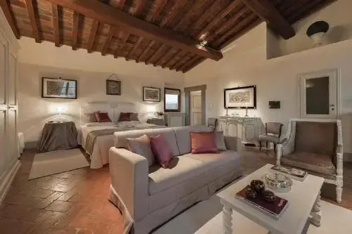 Maggio Tower View Halldis Apartment