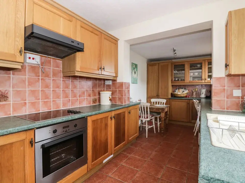 9 Oaklands Terrace