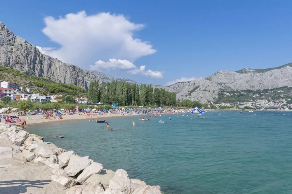 Apartments and Rooms Perica