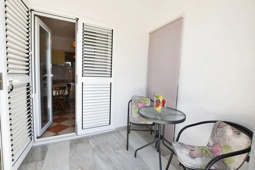 Apartment Mladen