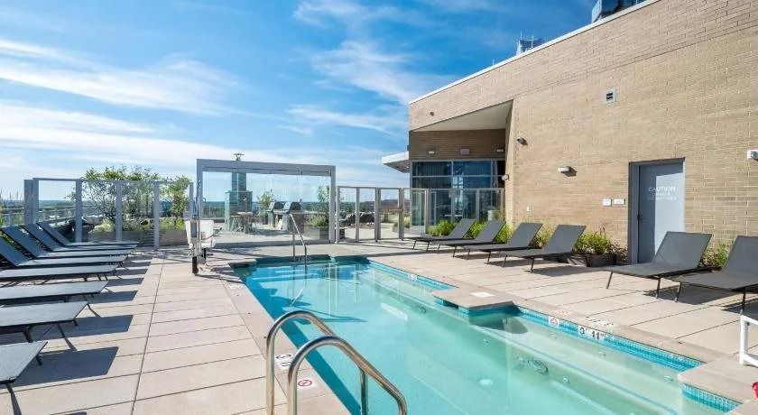 Global Luxury Suites at Woodmont Triangle South