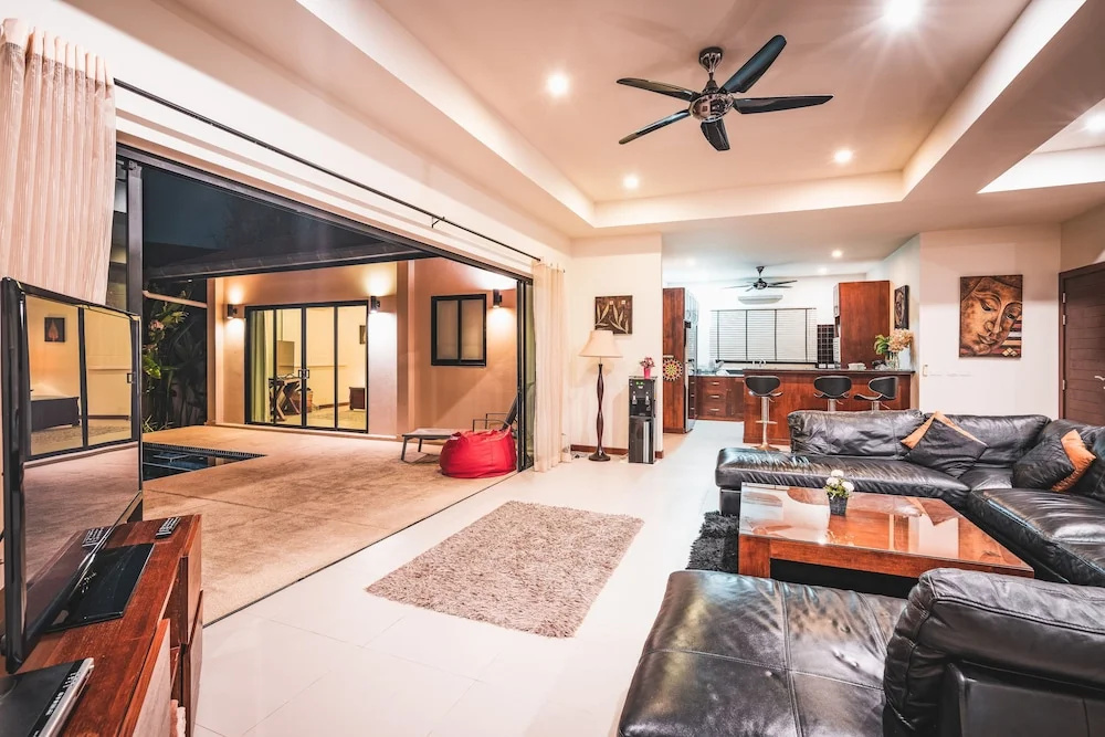 Luxury Villa Onyx Nai Harn Beach