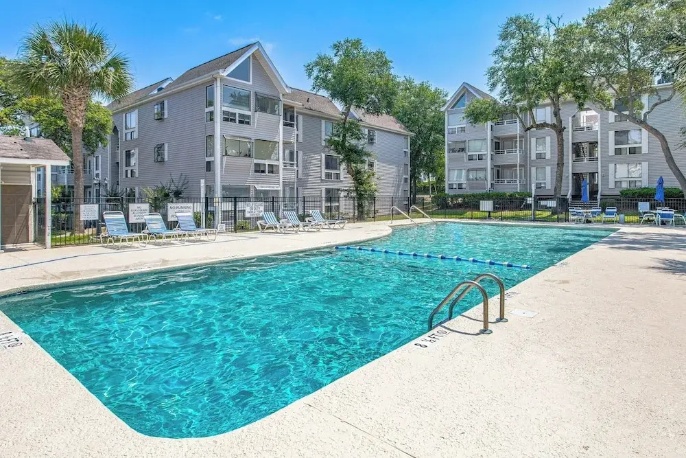 Arcadian Dunes 1st-floor Gem: Pool & Beach Access!