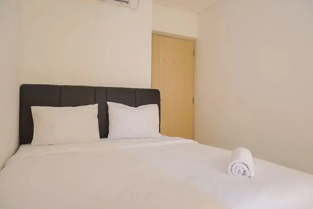 Comfy and Nice 2BR at Paradise Mansion Apartment