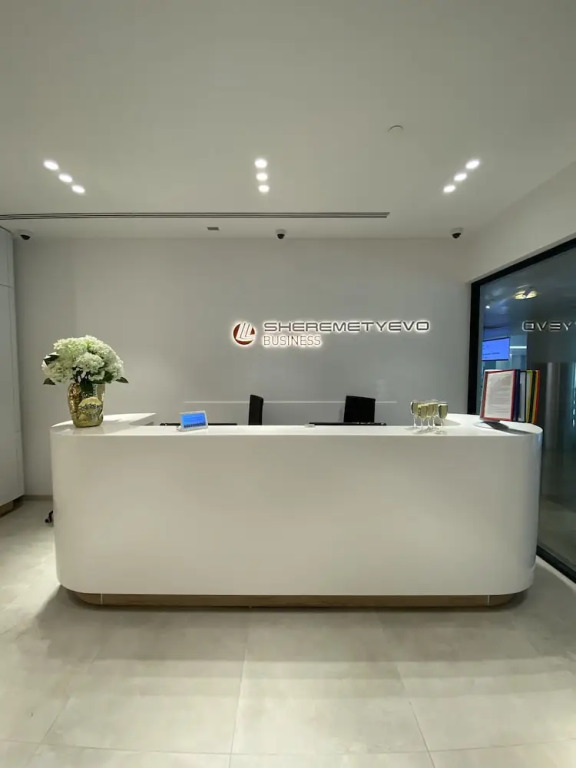 Зал сна и отдыха Sleep Lounge, Терминал D — хостел