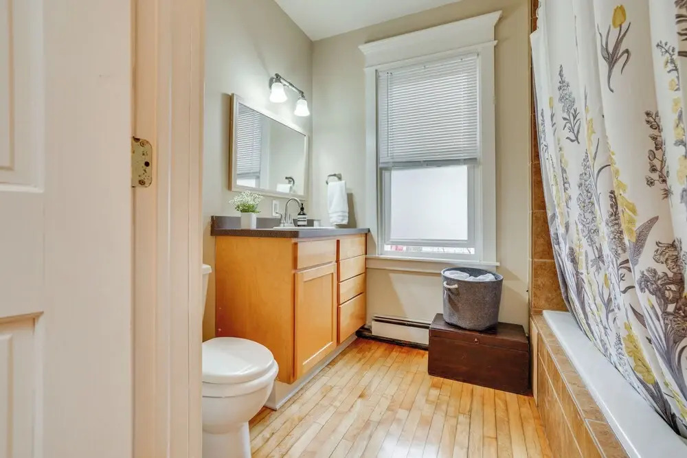 < 1 Mi to Xcel Energy Center: Walkable Hideaway!