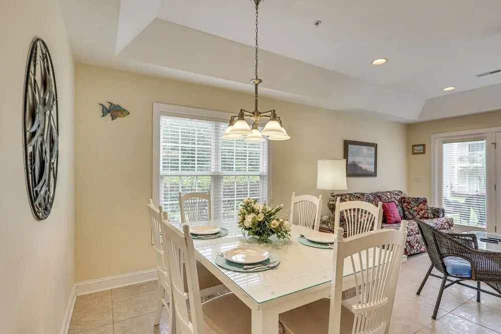 4 Mi to Sunset Beach: Resort-style Family Condo