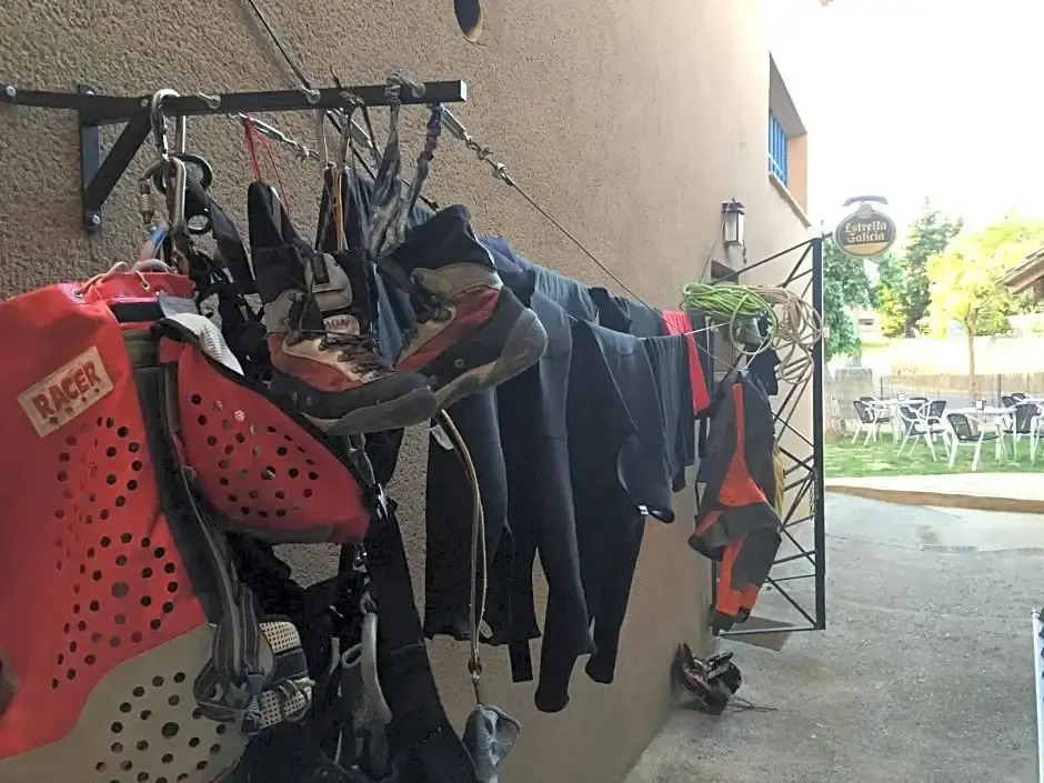 Crux Albergue