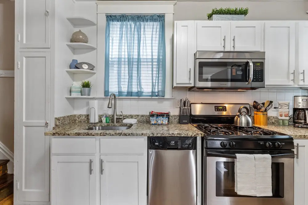 Forest Park Oasis | JZ Vacation Rentals