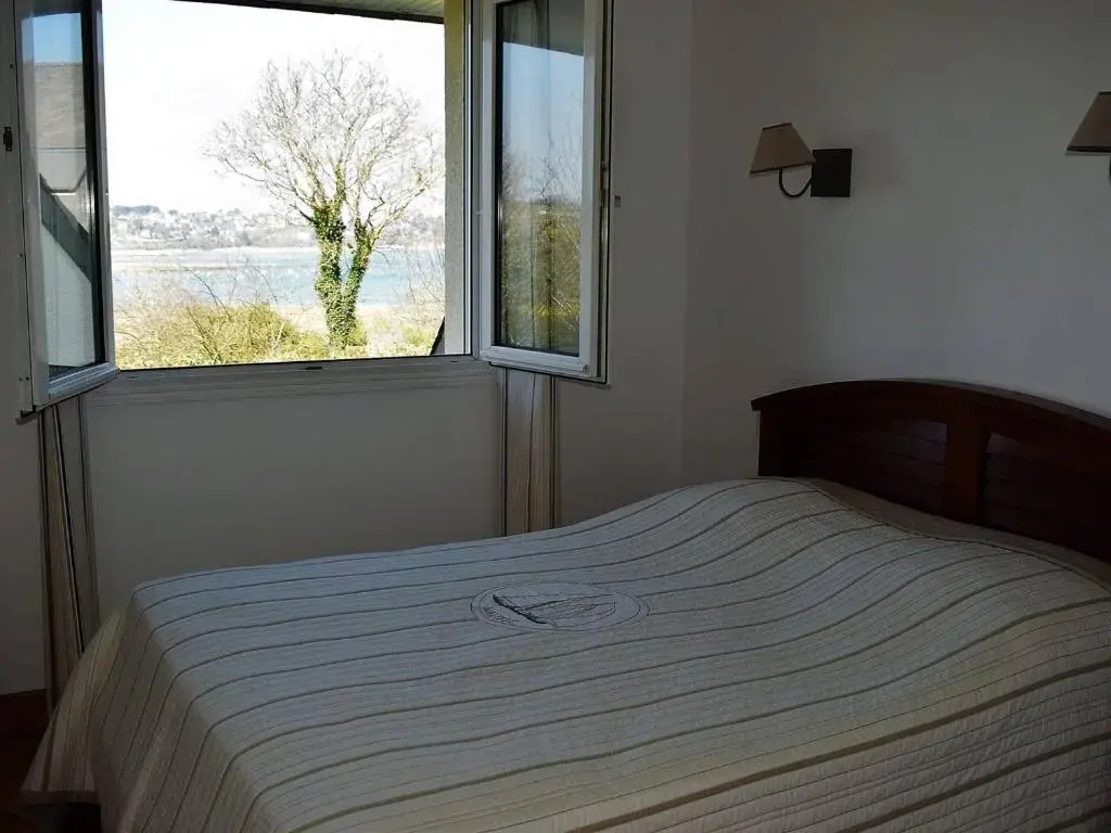 Maison avec jardin clos à louer à Louannec, à proximité de la mer - FR-1-368-65