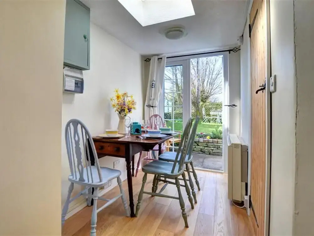 Authentic Holiday Home in Penrose near Beach