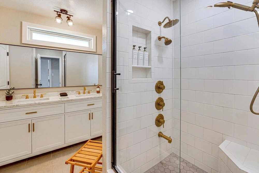 Private Pool & Yard: Tempe Family Gem Near Asu