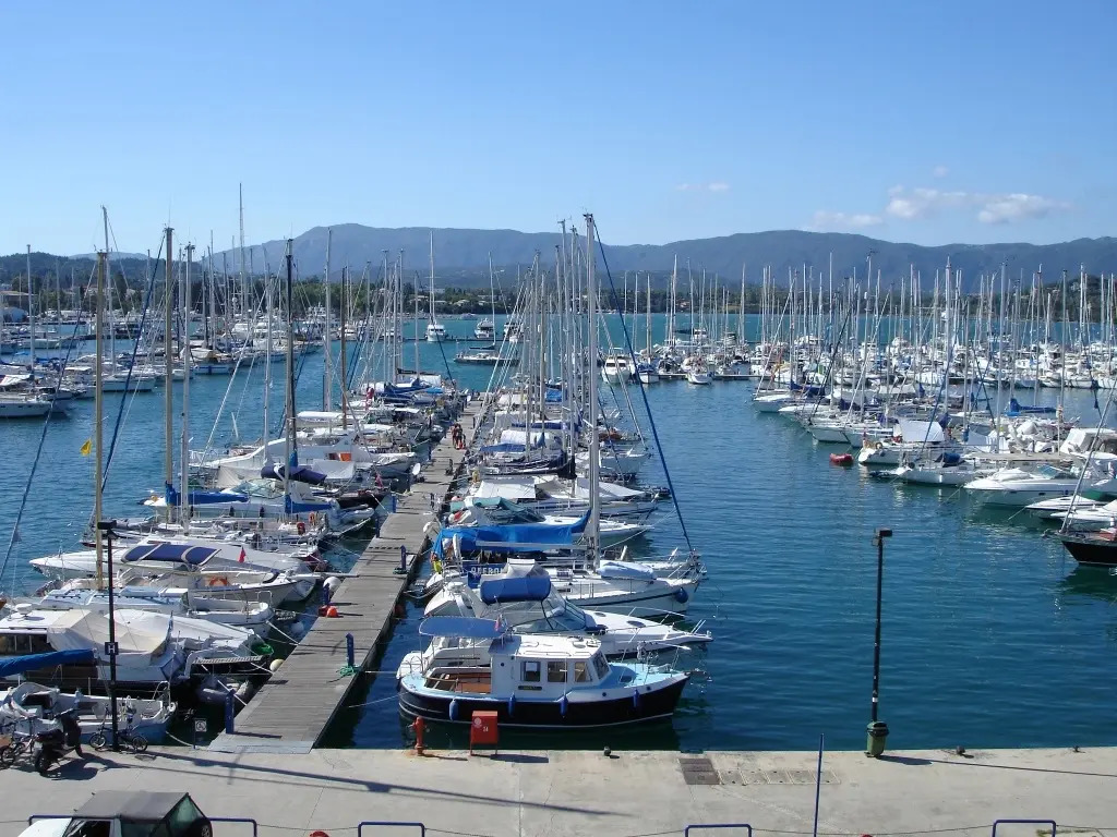 Villas in Central Corfu