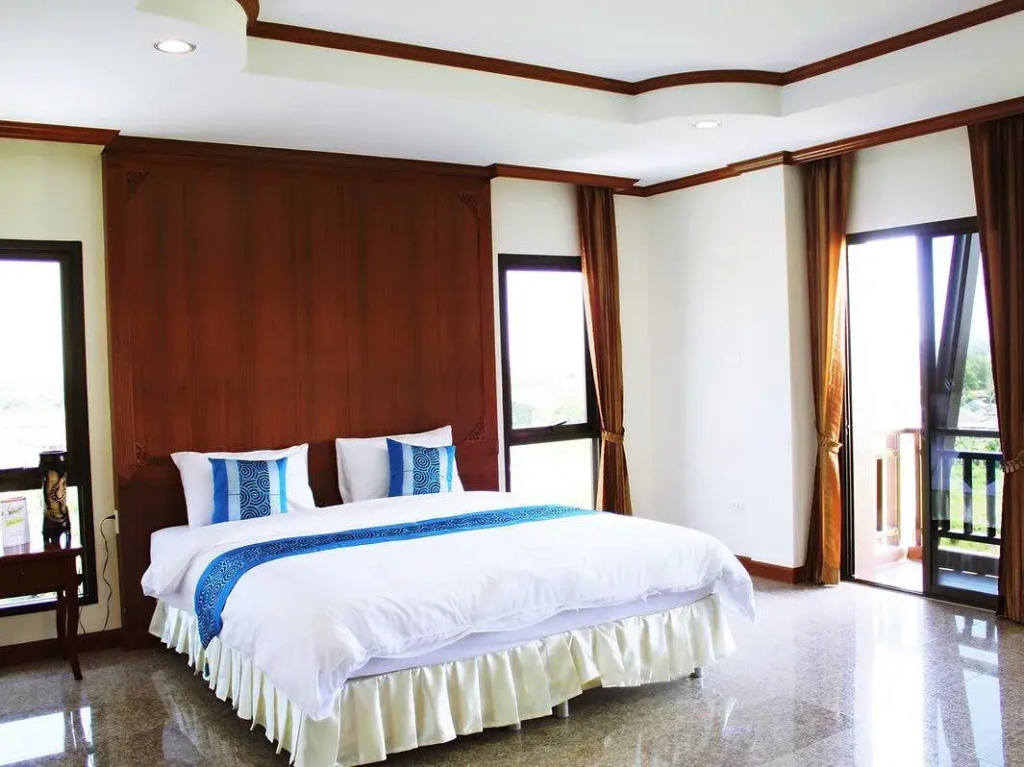 CY Hotel & Residence