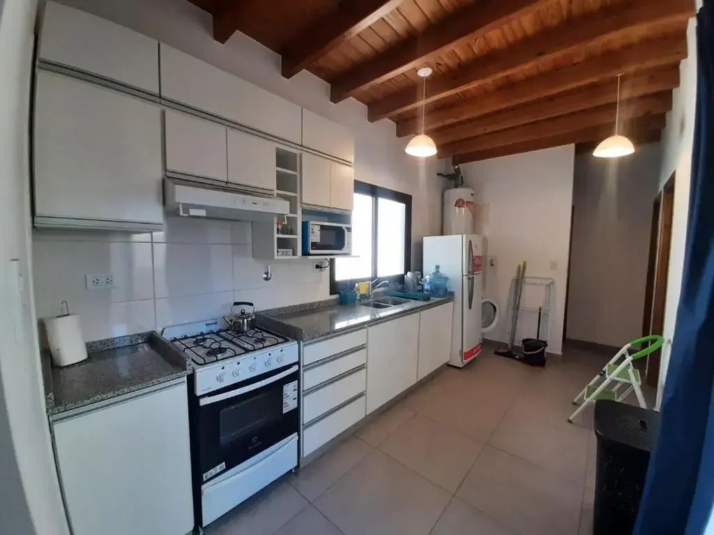 5 - Departamento 2 Dormitorios, Cochera - Mendoza Argentina