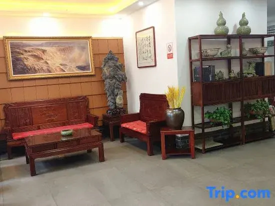 Tongchuan Ancient Yun Tongguan Qishi Culture Hotel