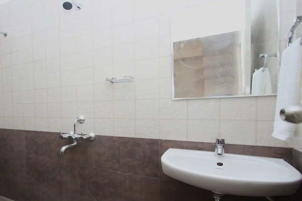 OYO 9931 Hotel Bali Square