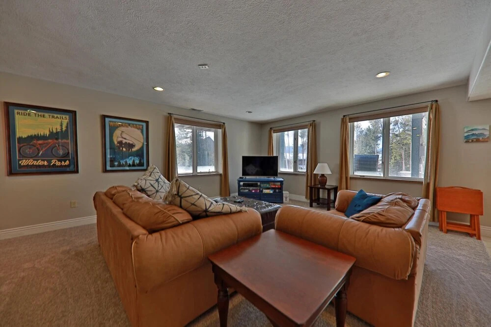 461 Balsh 5 Bedrooms 4.5 Bathrooms Home