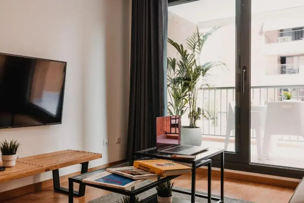 Cozy Apartment Only 200m from the Beach