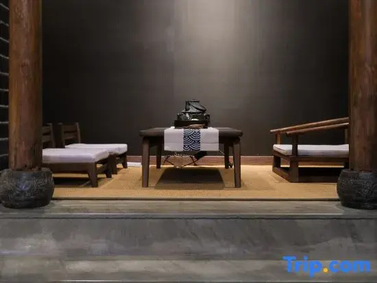 Jingdezhen Seven and a Half Art Inn