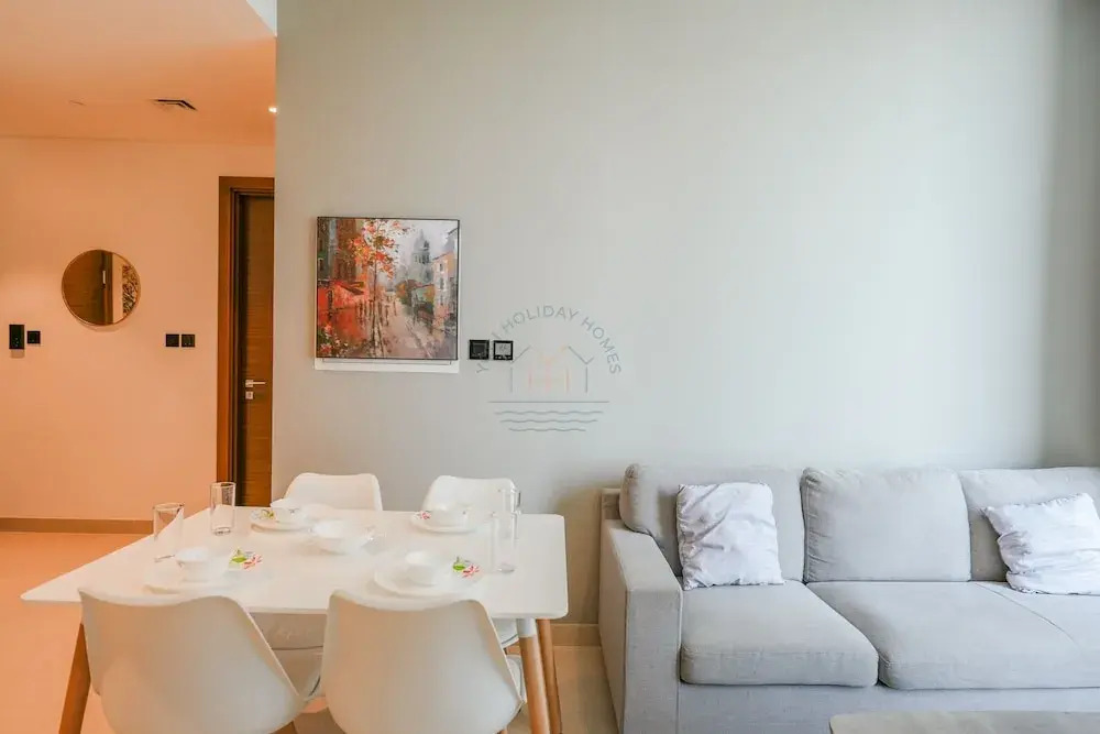 Yogi - Unwind in this 1BR at Sobha Creek Vistas Reserve