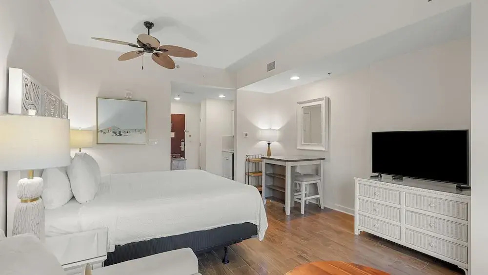 Resort Condo Steps to Beach Pool, Hot Tub, Tennis, Golf Sandestin, Miramar Beach