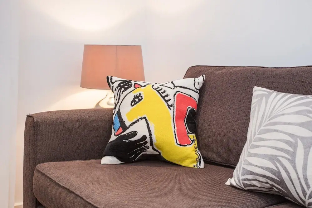 2 Bedroom Apartment Near Victoria Station